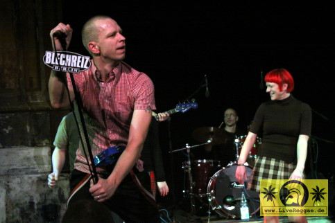 Blechreiz (D) UT Connewitz, Leipzig 04. Dezember 2009 (38).JPG